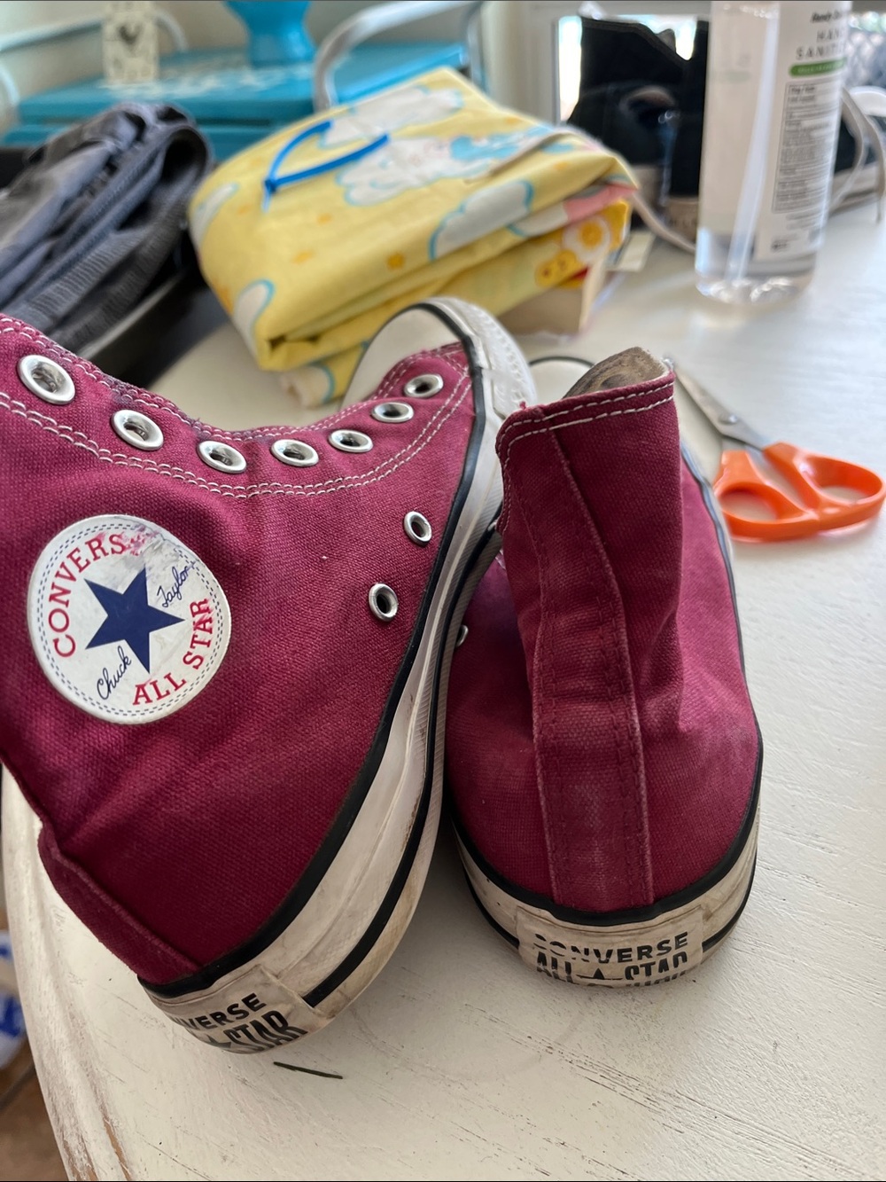 Converse Canvas High-Top Sneakers in Burgundy Size 6 - Picture 4 of 5